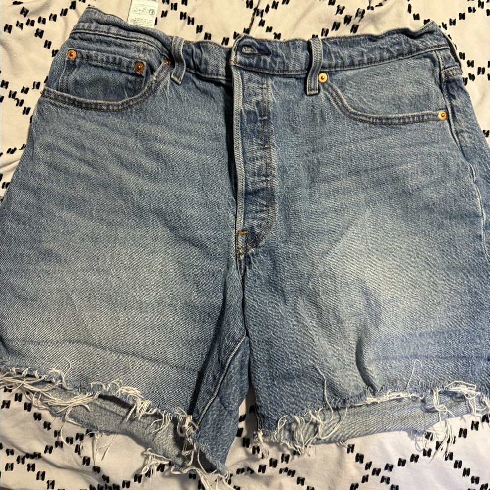 Levi's Light Blue Frayed Jean Shorts W34